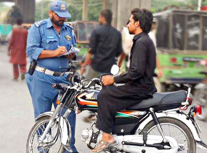 پنجاب میں یکم جنوری 2020 سے نئے ٹریفک جرمانوں کا اطلاق ہوگا